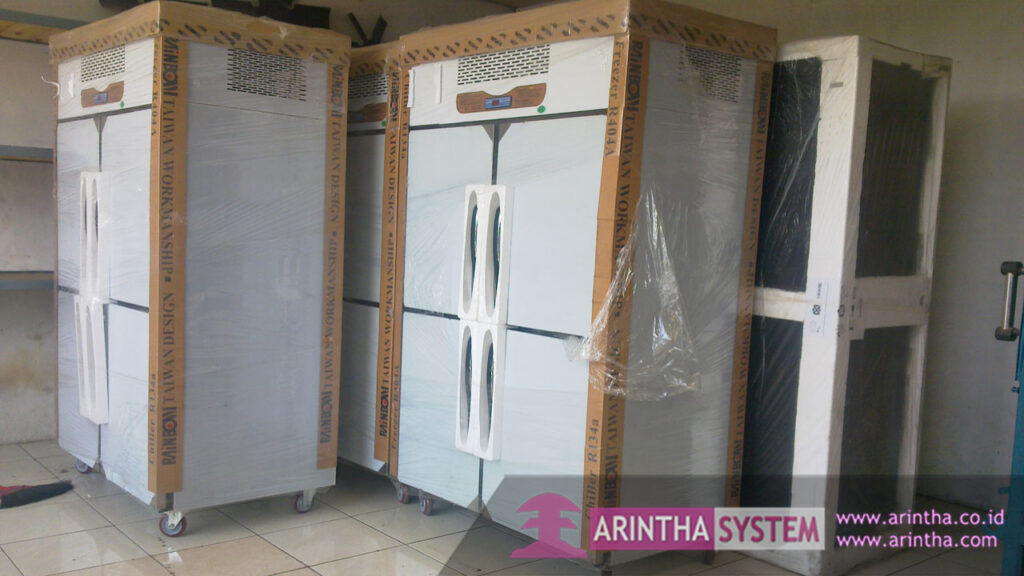 Upright Chiller & Freezer